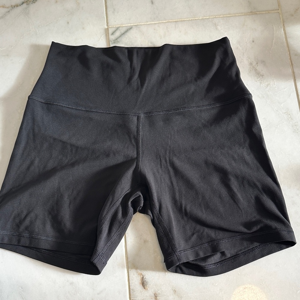 Lululemon 6” Align Bike Short